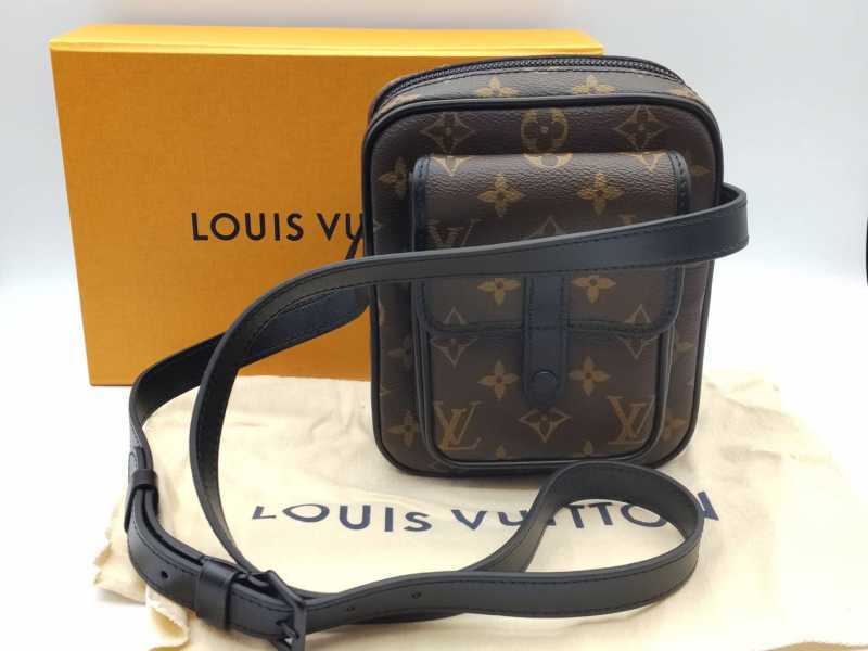 ルイヴィトン買取 クリストファーウェアラブルウォレット M69404